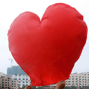 Огромное Красное Сердце